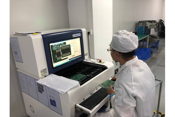 SMT貼片加工中如何確定焊點的質量